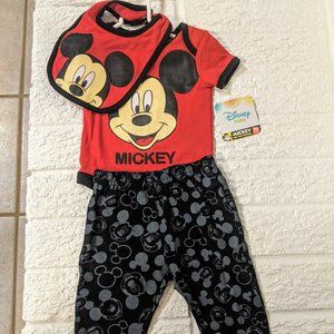 NWT Disney Baby Mickey Mouse Bib, Shirt and Pants Set 0-3 months